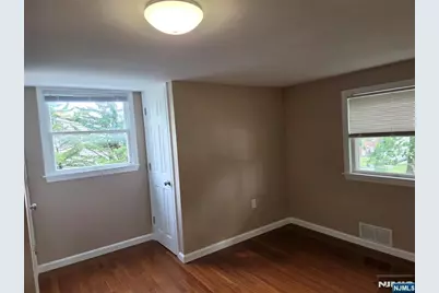 30 Highwood Drive, Dumont, NJ 07628 - Photo 9