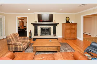 632 Iroquois Street, Oradell, NJ 07649 - Photo 13