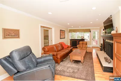 632 Iroquois Street, Oradell, NJ 07649 - Photo 11