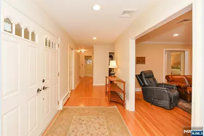 632 Iroquois Street, Oradell, NJ 07649 - Photo 5