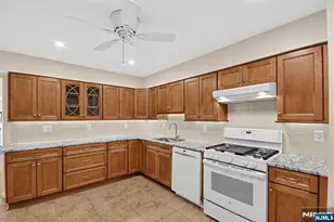 38 Ventura Ct 38, Old Bridge Township, NJ 08857 - Photo 17