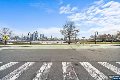 1000 Maxwell Lane 10G #10G, Hoboken, NJ 07030 - Photo 39