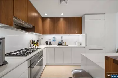 1000 Maxwell Lane 10G #10G, Hoboken, NJ 07030 - Photo 15