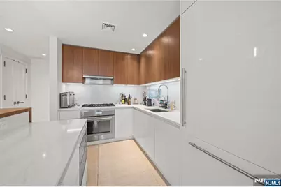 1000 Maxwell Lane 10G #10G, Hoboken, NJ 07030 - Photo 13