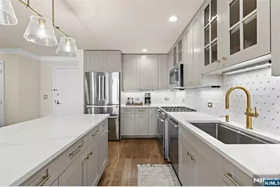 1125 Maxwell Lane 726 #726, Hoboken, NJ 07030 - Photo 9