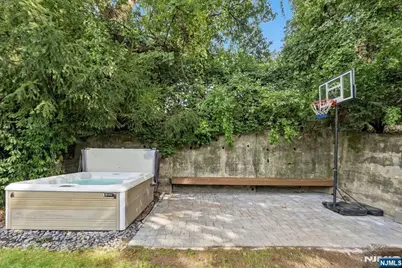 533 Ridgeland Terrace, Leonia, NJ 07605 - Photo 49