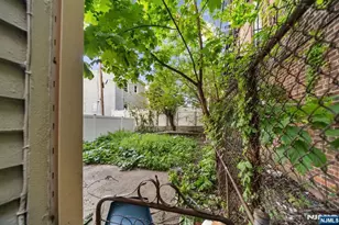 166 Bergen Ave, Jersey City, NJ 07305 - Photo 15