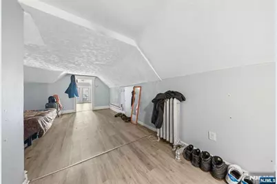 166 Bergen Avenue, Jersey City, NJ 07305 - Photo 7