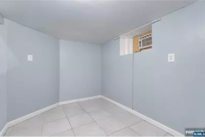 264 Harrison Street, Passaic, NJ 07055 - Photo 17