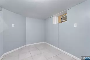 264 Harrison St, Passaic, NJ 07055 - Photo 17