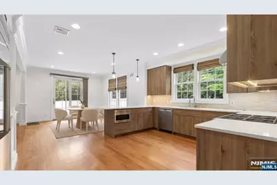 84 Woodmere Lane, Tenafly, NJ 07670 - Photo 11