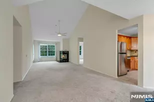 1121 Hyde Park Ct, Mahwah, NJ 07430 - Photo 5