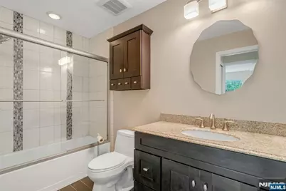 1121 Hyde Park Court, Mahwah, NJ 07430 - Photo 11
