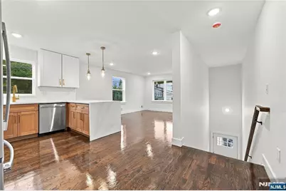 543 13th Avenue 2 #2, Newark, NJ 07103 - Photo 3