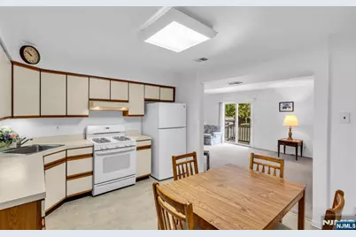 472 Forest Street 204 #204, Kearny, NJ 07032 - Photo 17