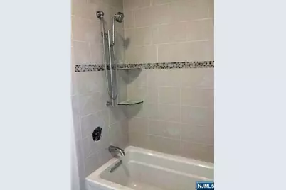230 Walker Street 3A #3A, Cliffside Park, NJ 07010 - Photo 5