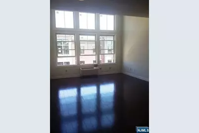 230 Walker Street 3A #3A, Cliffside Park, NJ 07010 - Photo 3