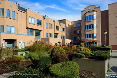 302 Franklin Court 302 #302, Edgewater, NJ 07020 - Photo 1