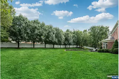 19 Mettowee Farms Court, Upper Saddle River, NJ 07458 - Photo 47