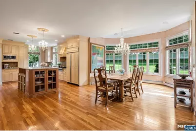 19 Mettowee Farms Court, Upper Saddle River, NJ 07458 - Photo 7