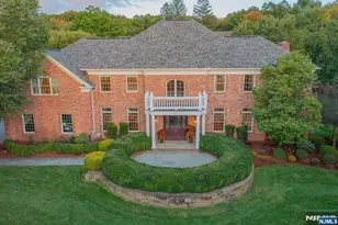 19 Mettowee Farms Ct, Upper Saddle River, NJ 07458 - Photo 1