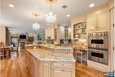19 Mettowee Farms Court, Upper Saddle River, NJ 07458 - Photo 13