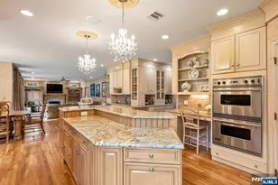 19 Mettowee Farms Ct, Upper Saddle River, NJ 07458 - Photo 13