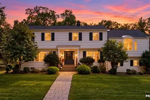 29 Dearborn Dr, Old Tappan, NJ 07675 - Photo 1