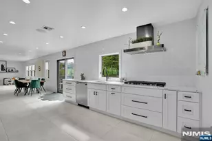 29 Dearborn Dr, Old Tappan, NJ 07675 - Photo 19