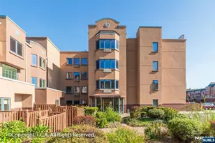 403 Franklin Ct 403, Edgewater, NJ 07020 - Photo 1