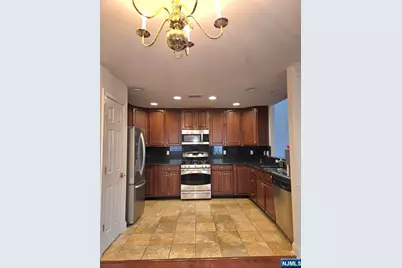 8 A Sweeney Court, Montvale, NJ 07645 - Photo 5
