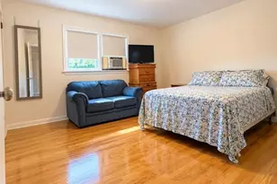 85 Martha Ave 2, Elmwood Park, NJ 07407 - Photo 5