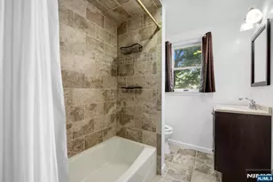 30 Smithfield Rd, Waldwick, NJ 07463 - Photo 11