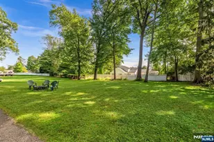30 Smithfield Rd, Waldwick, NJ 07463 - Photo 17