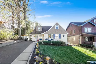81 W Gouverneur Avenue, Rutherford, NJ 07070 - Photo 35