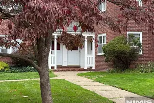 460 Heath Pl 43, Hackensack, NJ 07601 - Photo 1