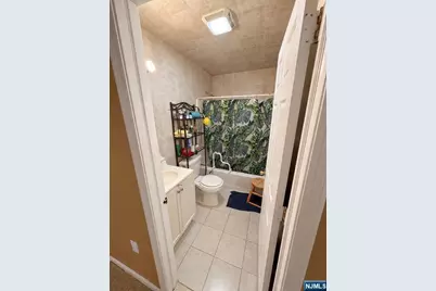 15-17 Ryle Avenue Apt 2 #Apt 2, Paterson, NJ 07522 - Photo 9