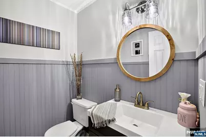 4 Star Lake Road E #E, Bloomingdale, NJ 07403 - Photo 5