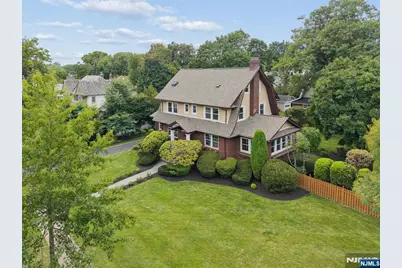 578 Ridgewood Avenue, Glen Ridge, NJ 07028 - Photo 3
