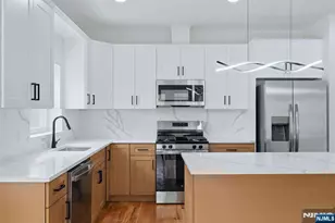 54 Pennsylvania Ave, Newark, NJ 07114 - Photo 15