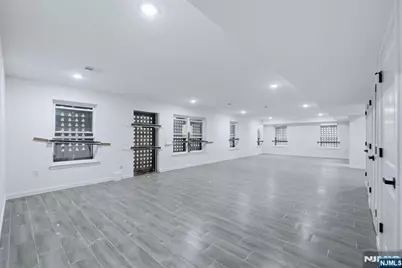54 Pennsylvania Avenue, Newark, NJ 07114 - Photo 25