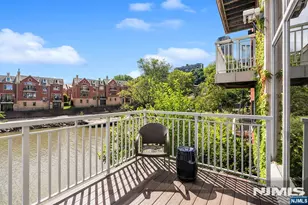 18 Vela Way, Edgewater, NJ 07020 - Photo 11