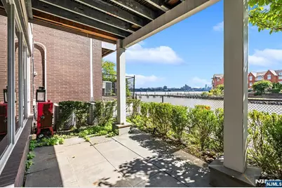 18 Vela Way, Edgewater, NJ 07020 - Photo 5