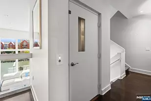 18 Vela Way, Edgewater, NJ 07020 - Photo 23