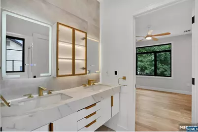 24 S Lyle Avenue, Tenafly, NJ 07670 - Photo 29