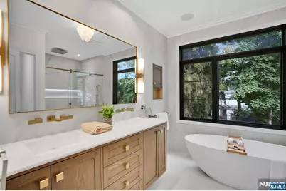 24 S Lyle Avenue, Tenafly, NJ 07670 - Photo 23