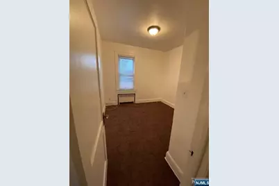 9 Blakely Place, Garfield, NJ 07026 - Photo 5