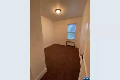 9 Blakely Place, Garfield, NJ 07026 - Photo 3