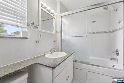 185 Larch Avenue, Teaneck Township, NJ 07666 - Photo 15