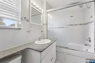 185 Larch Ave, Teaneck Township, NJ 07666 - Photo 15